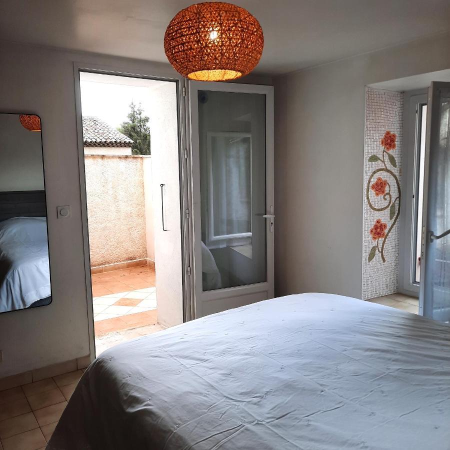 Campaneta Daire Saint-Martin-de-Brômes Dış mekan fotoğraf